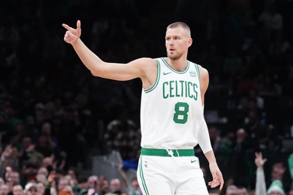 波尔津吉斯买断加盟快船：底薪赌冠背后的风险与机遇